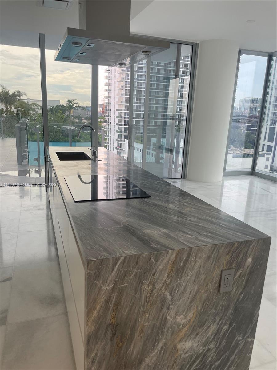 700 NE 26th Ter # 806