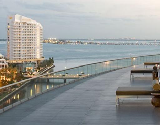 475 Brickell Ave # 910