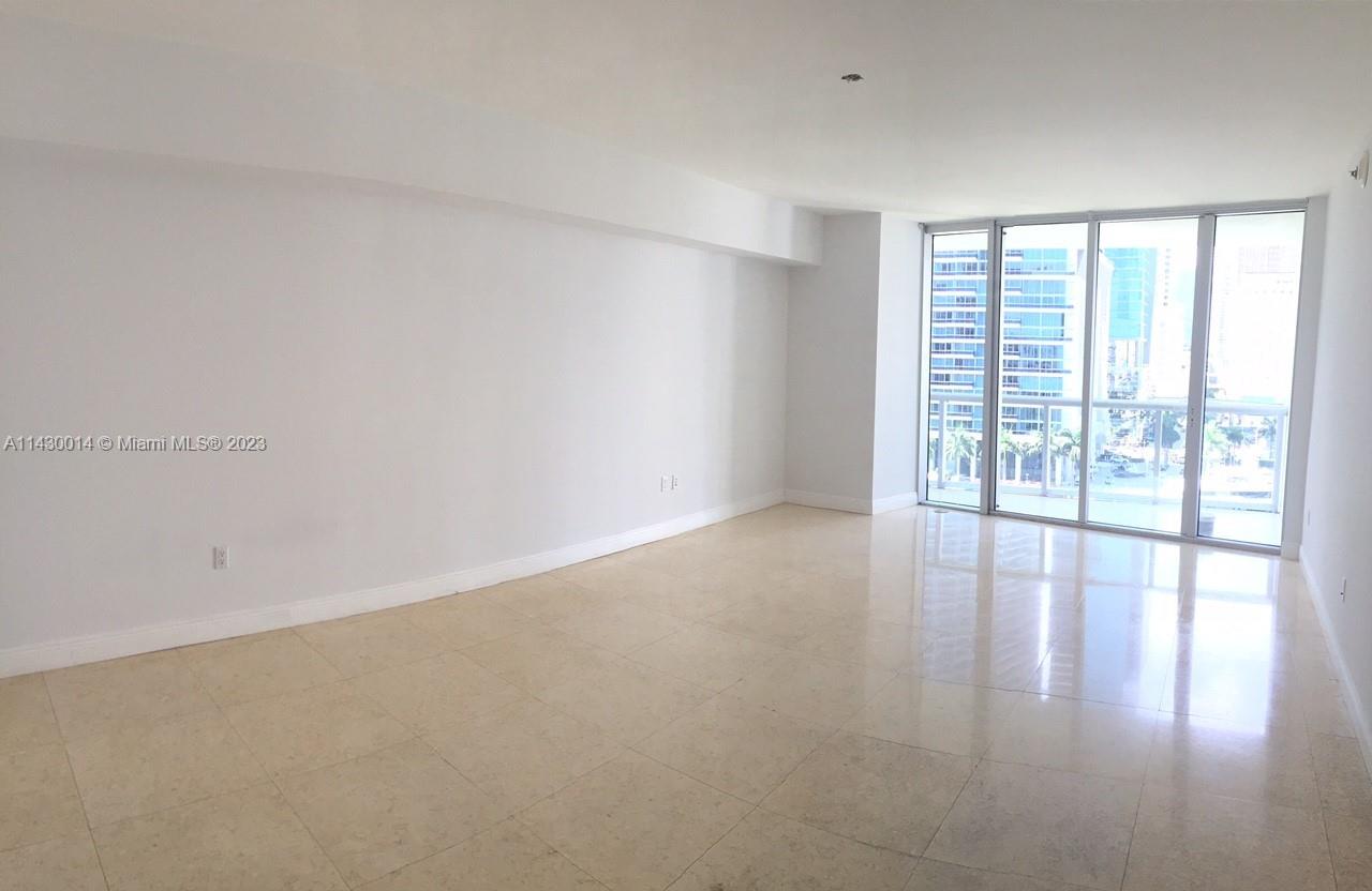 475 Brickell Ave # 910