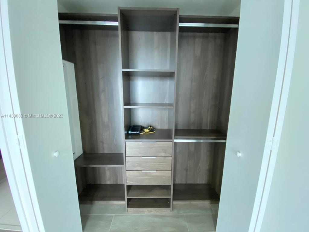 1100 S MIAMI AV Unit: 2602