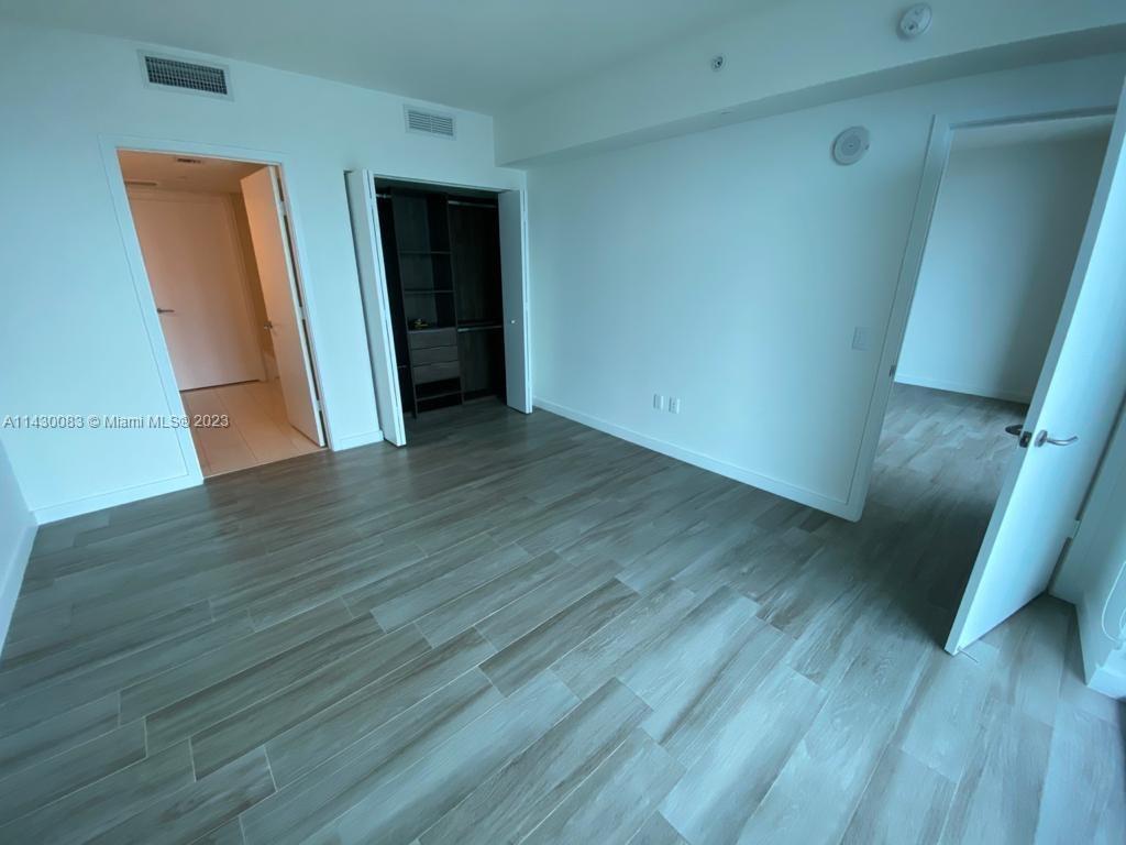 1100 S MIAMI AV Unit: 2602