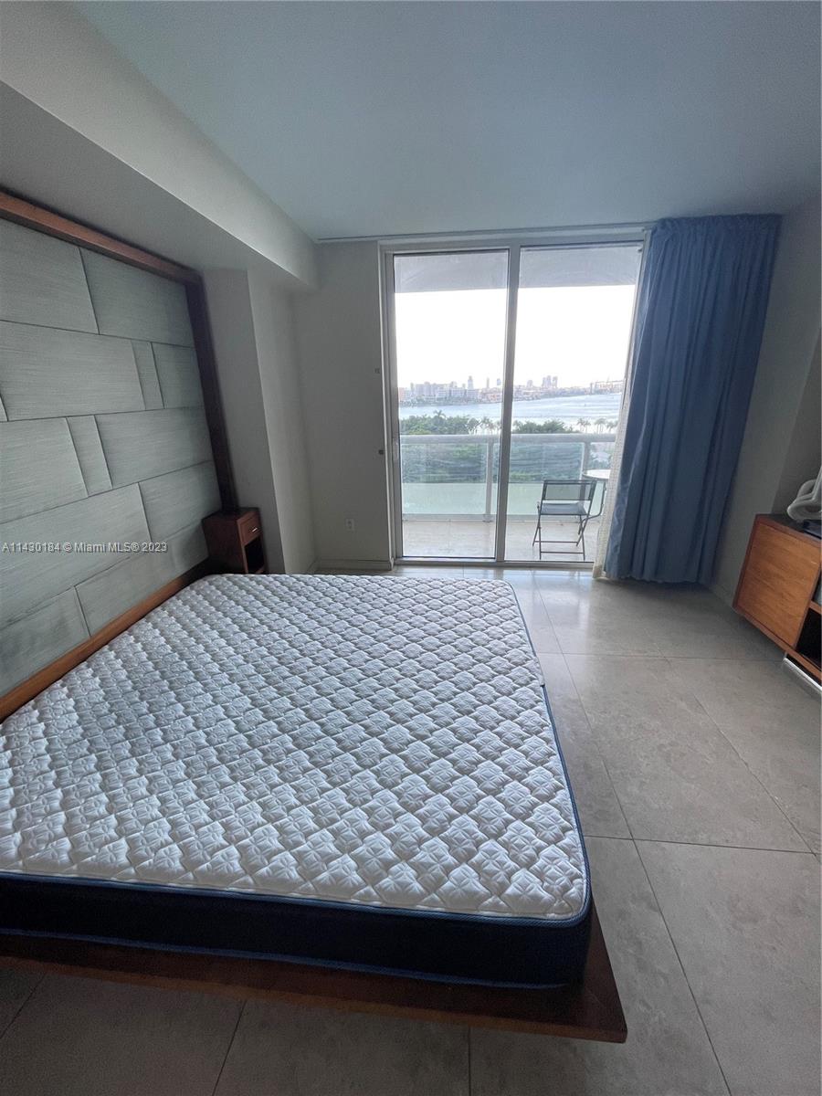 50 Biscayne Blvd # 907