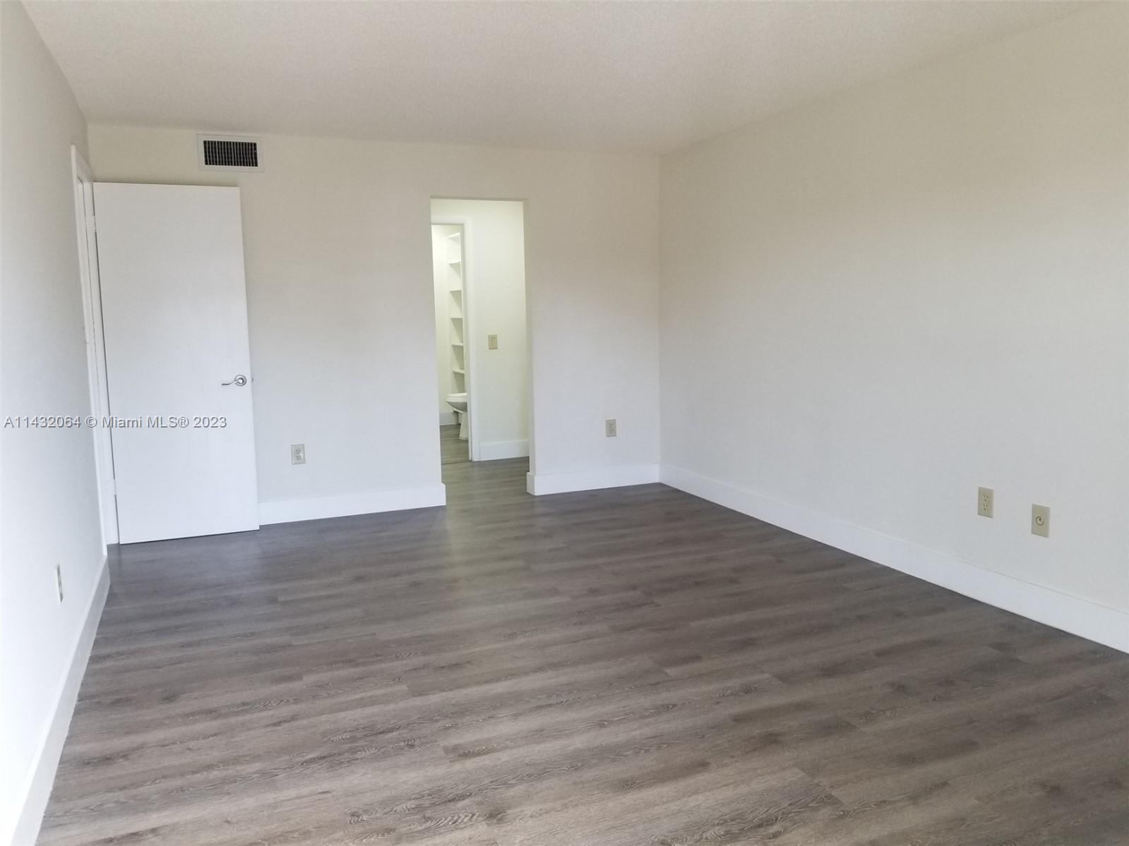 9124 Collins Ave # 404