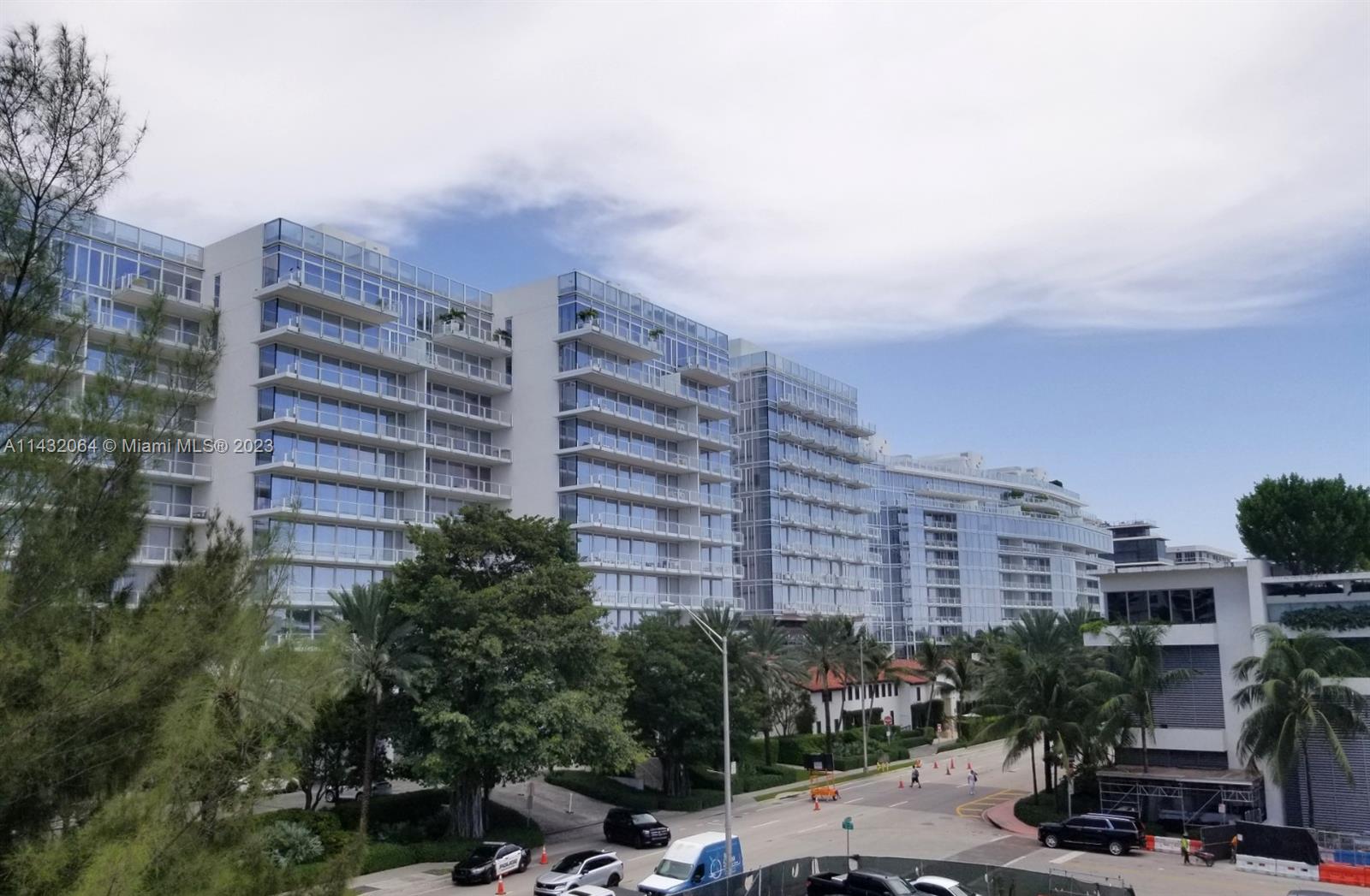 9124 Collins Ave # 404