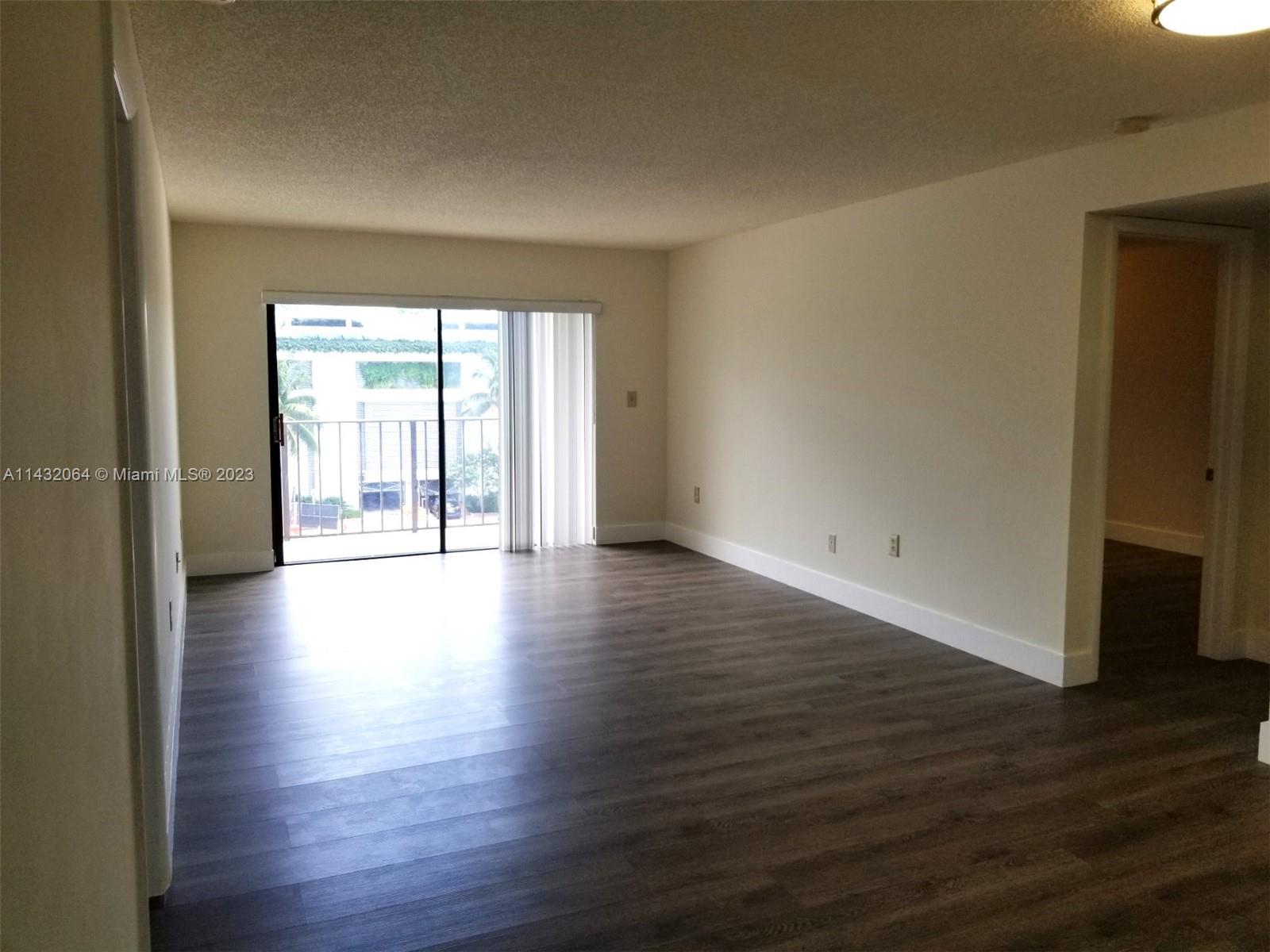 9124 Collins Ave # 404