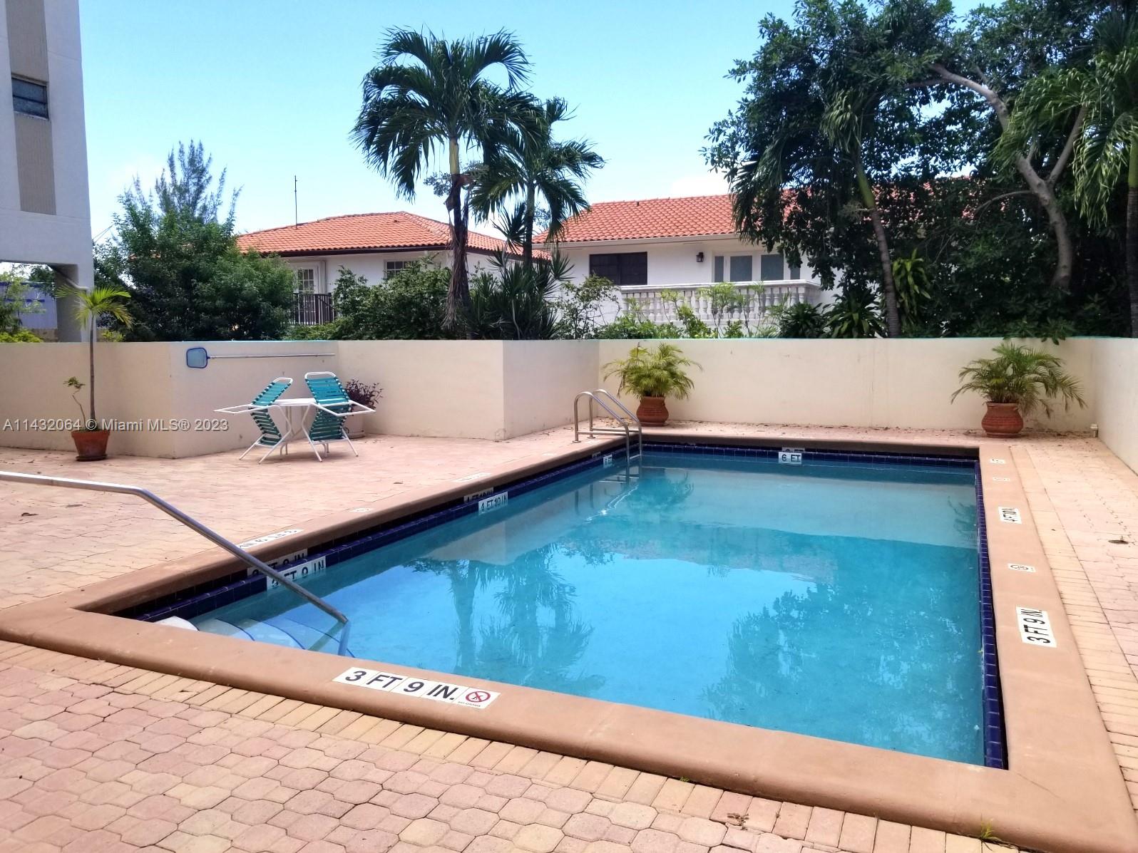 9124 Collins Ave # 404