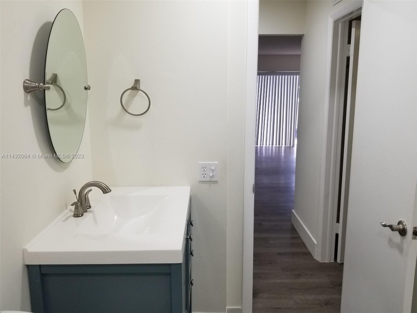 9124 Collins Ave # 404