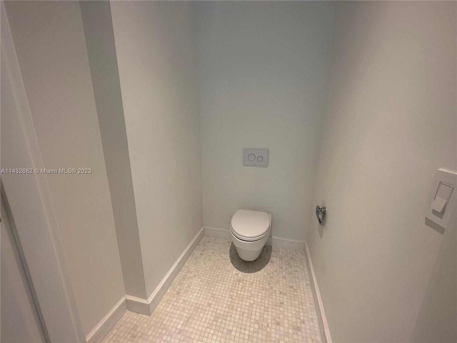 700 NE 26th Ter # 805