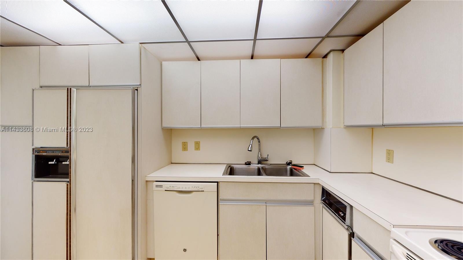 11113 Biscayne Blvd # 1054