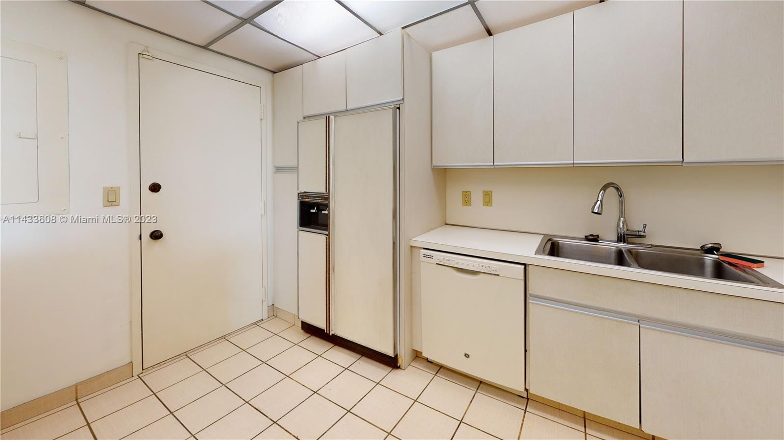 11113 Biscayne Blvd # 1054
