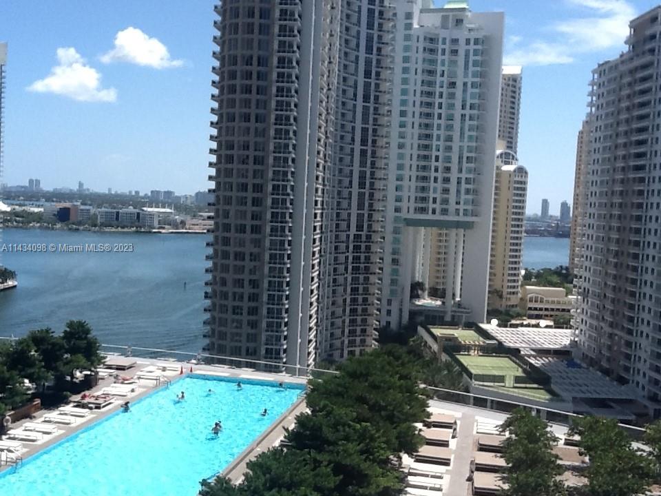 475 BRICKELL AV # 3808