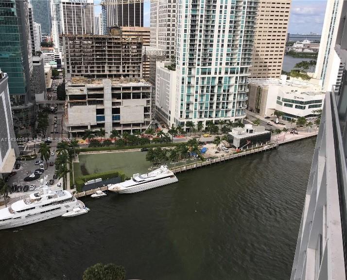475 BRICKELL AV # 3808
