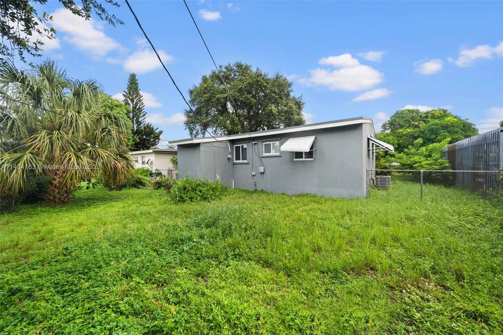 1740 NW 89th St