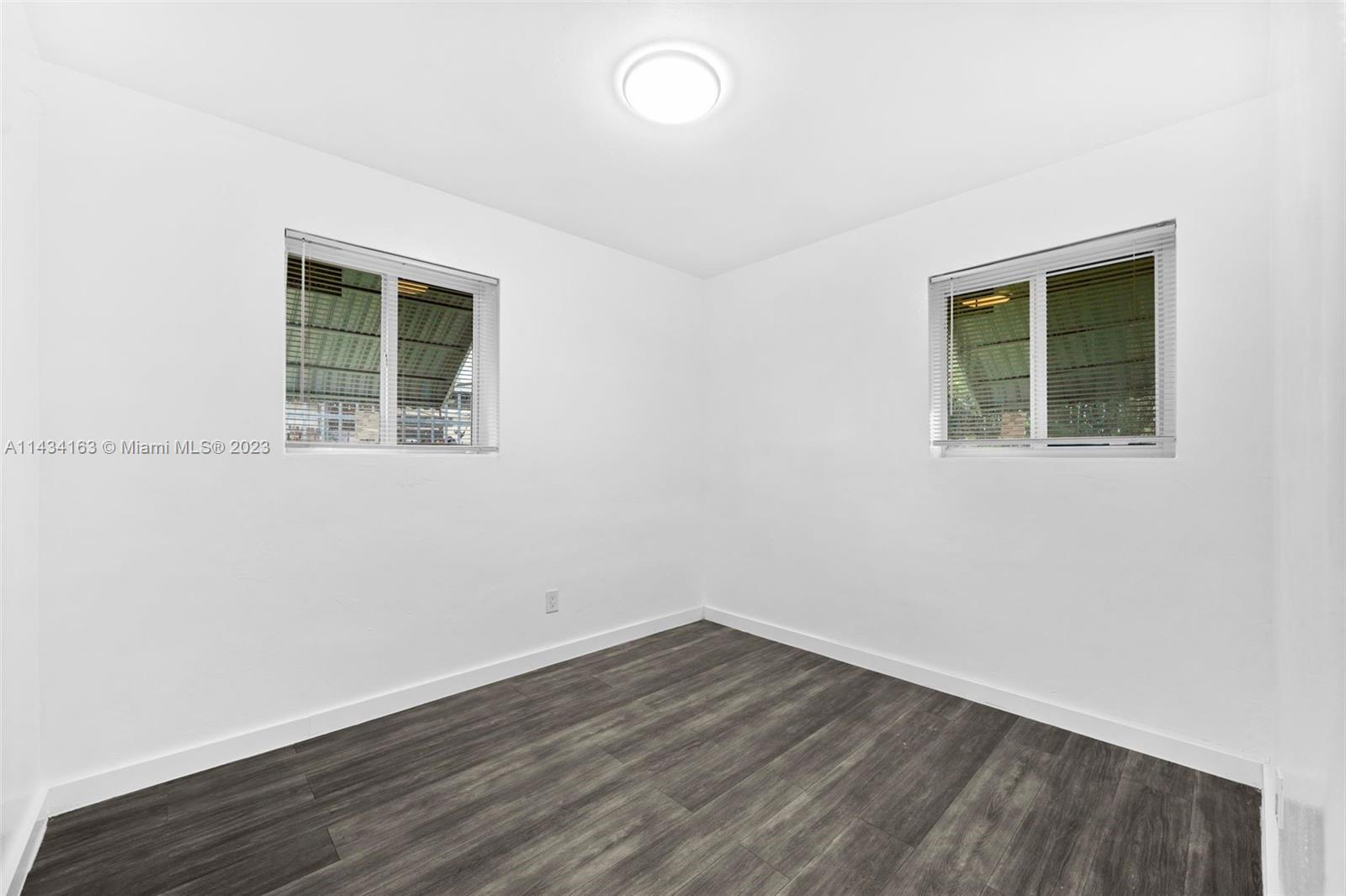 1740 NW 89th St
