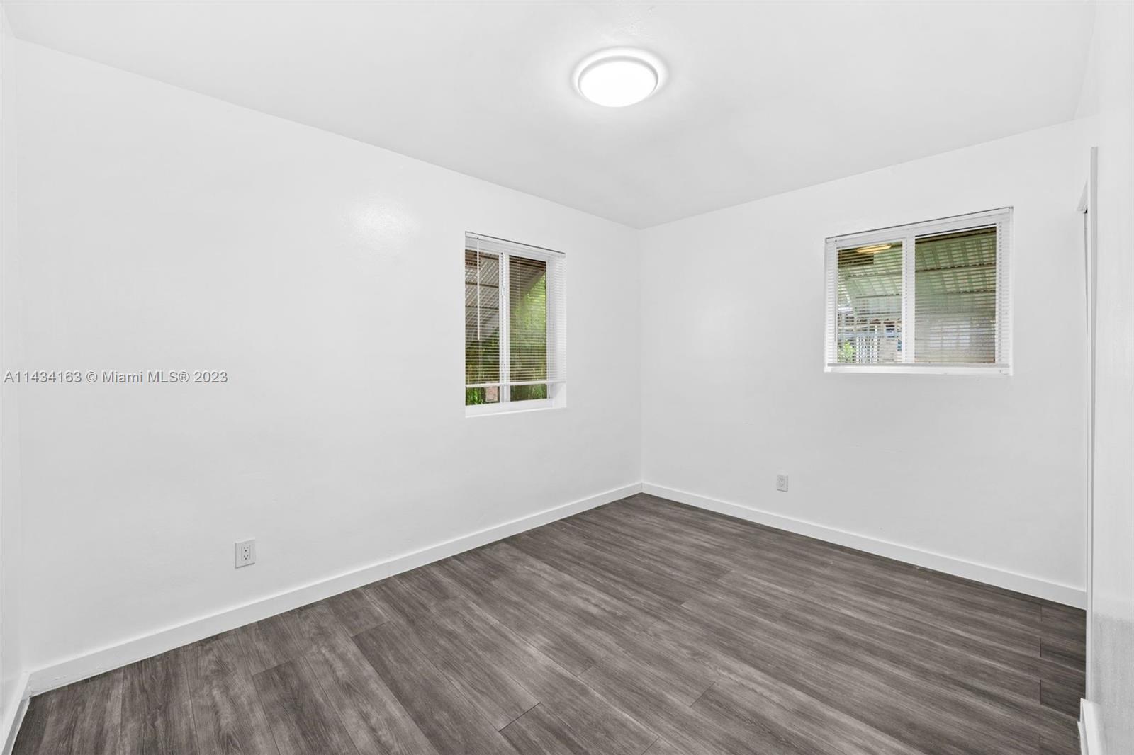 1740 NW 89th St