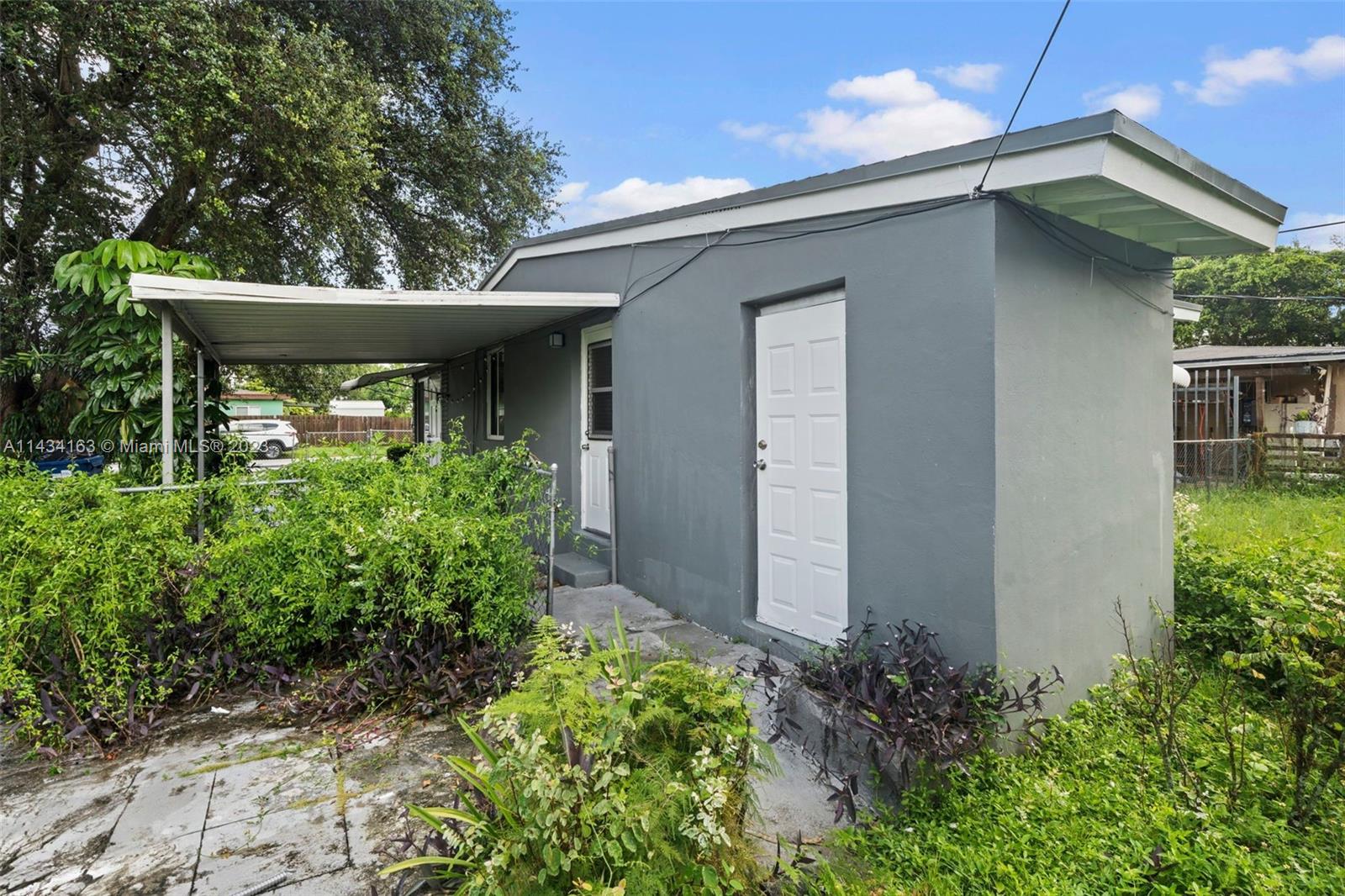 1740 NW 89th St
