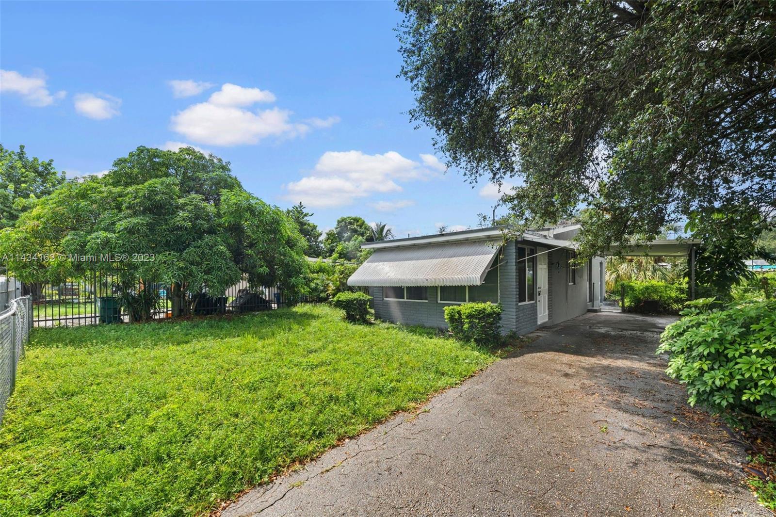 1740 NW 89th St