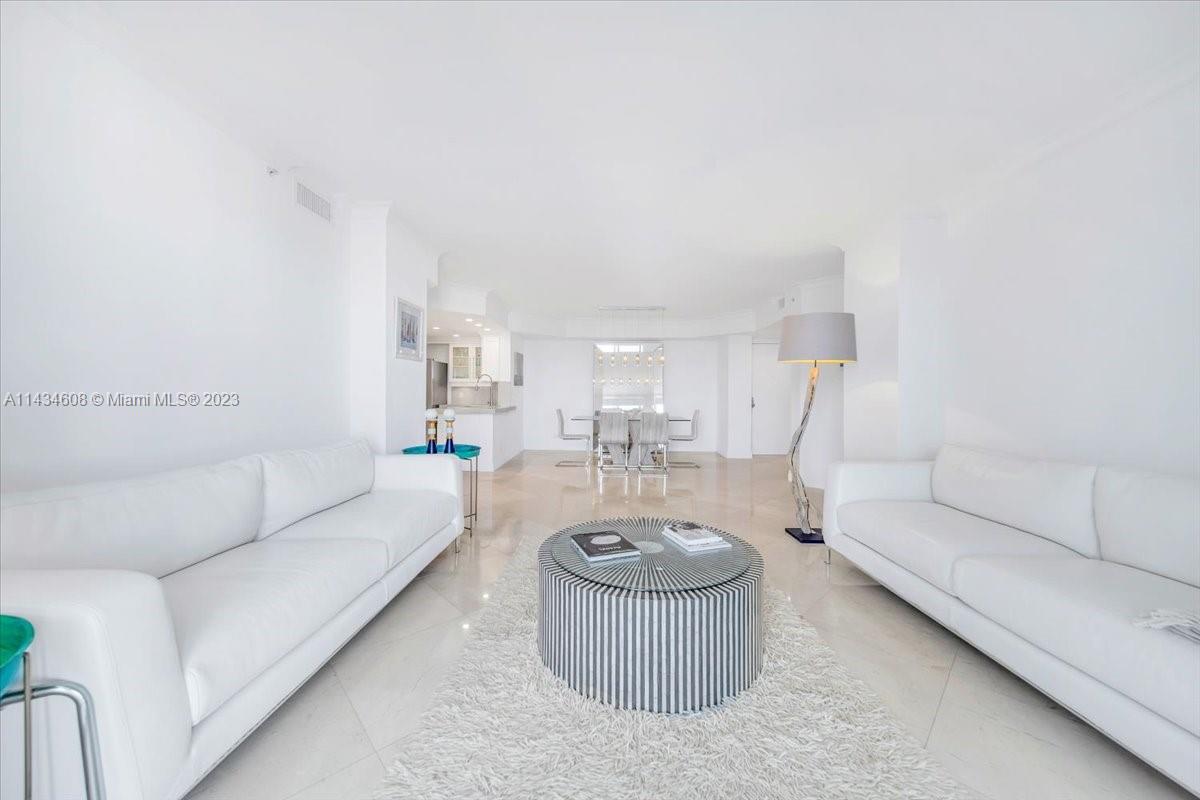 701 Brickell Key Blvd # 2111