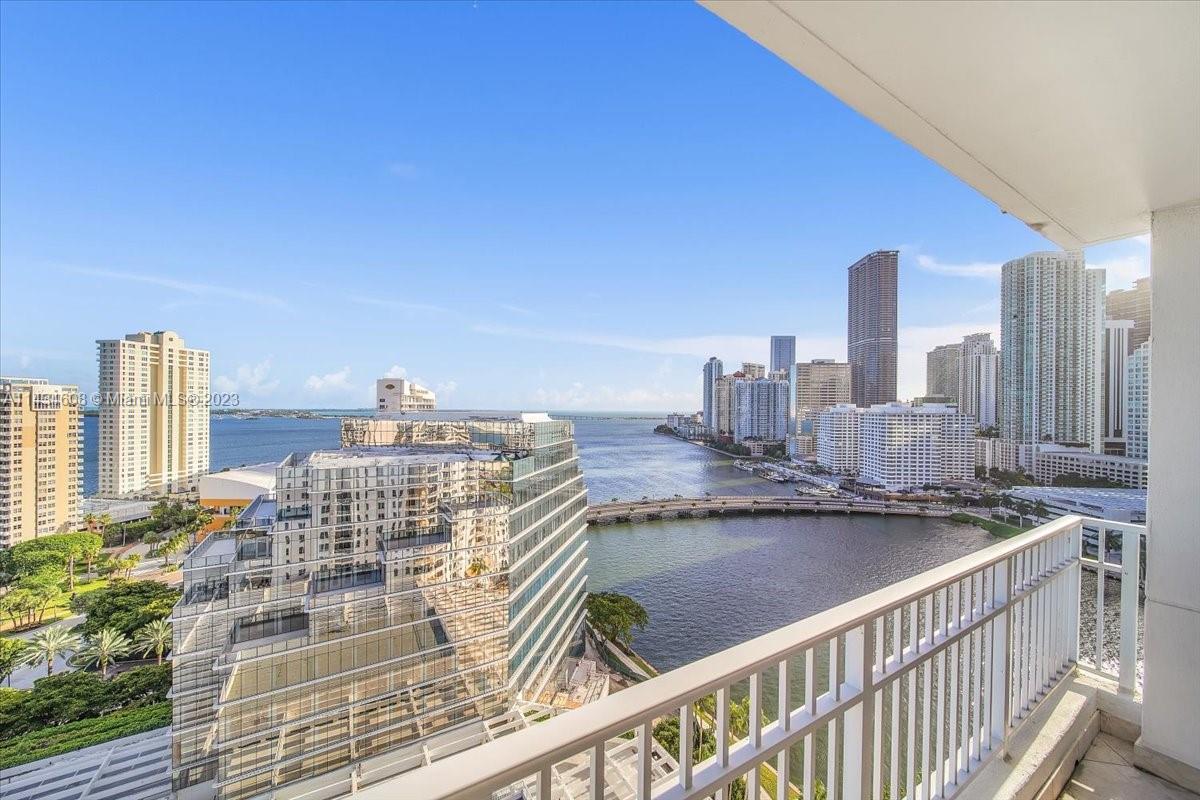 701 Brickell Key Blvd # 2111