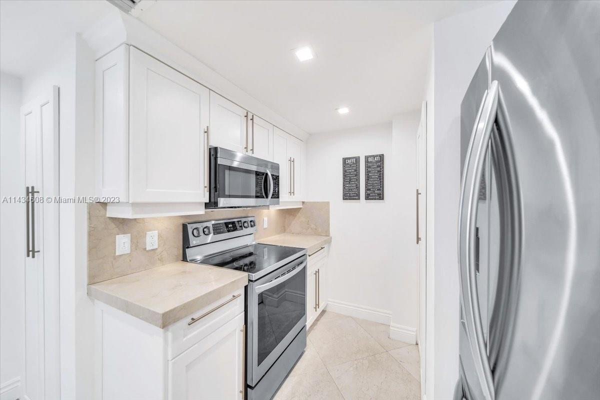 701 Brickell Key Blvd # 2111
