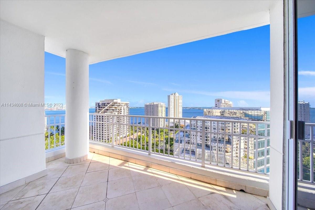 701 Brickell Key Blvd # 2111