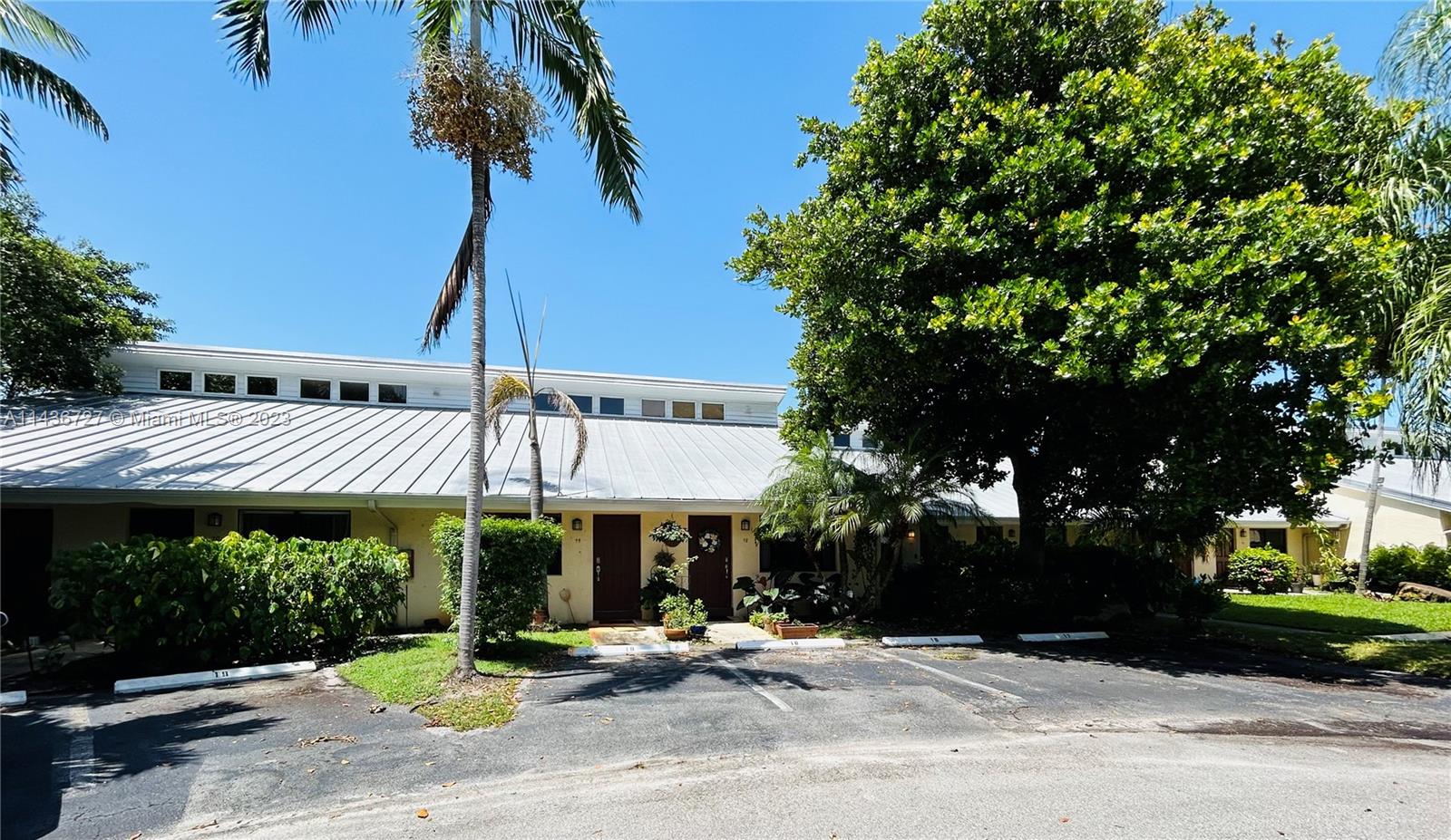 1455 Holly Heights Dr # 19