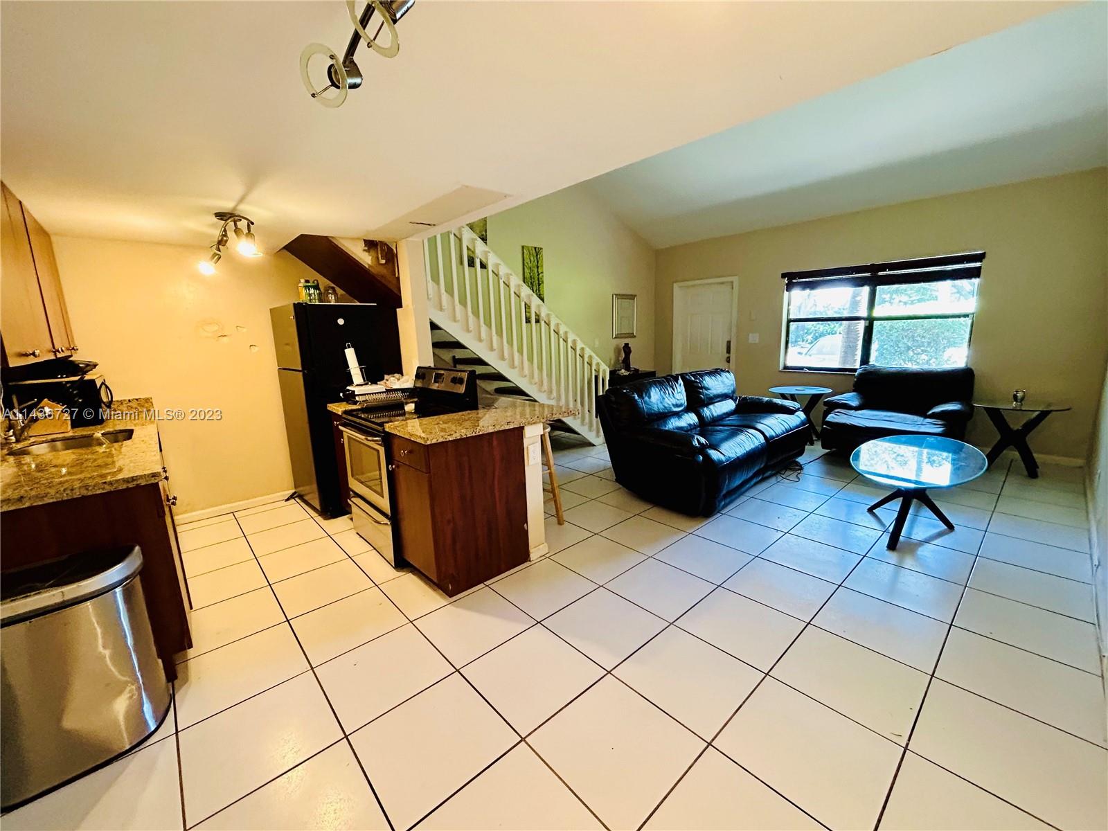 1455 Holly Heights Dr # 19
