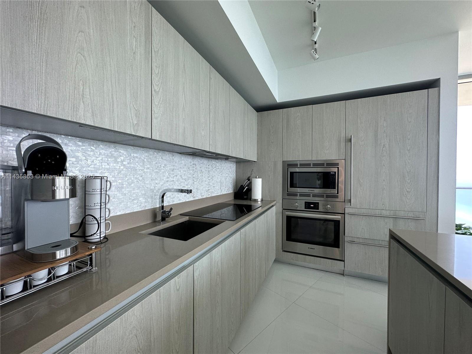 4111 S Ocean Dr # 2902
