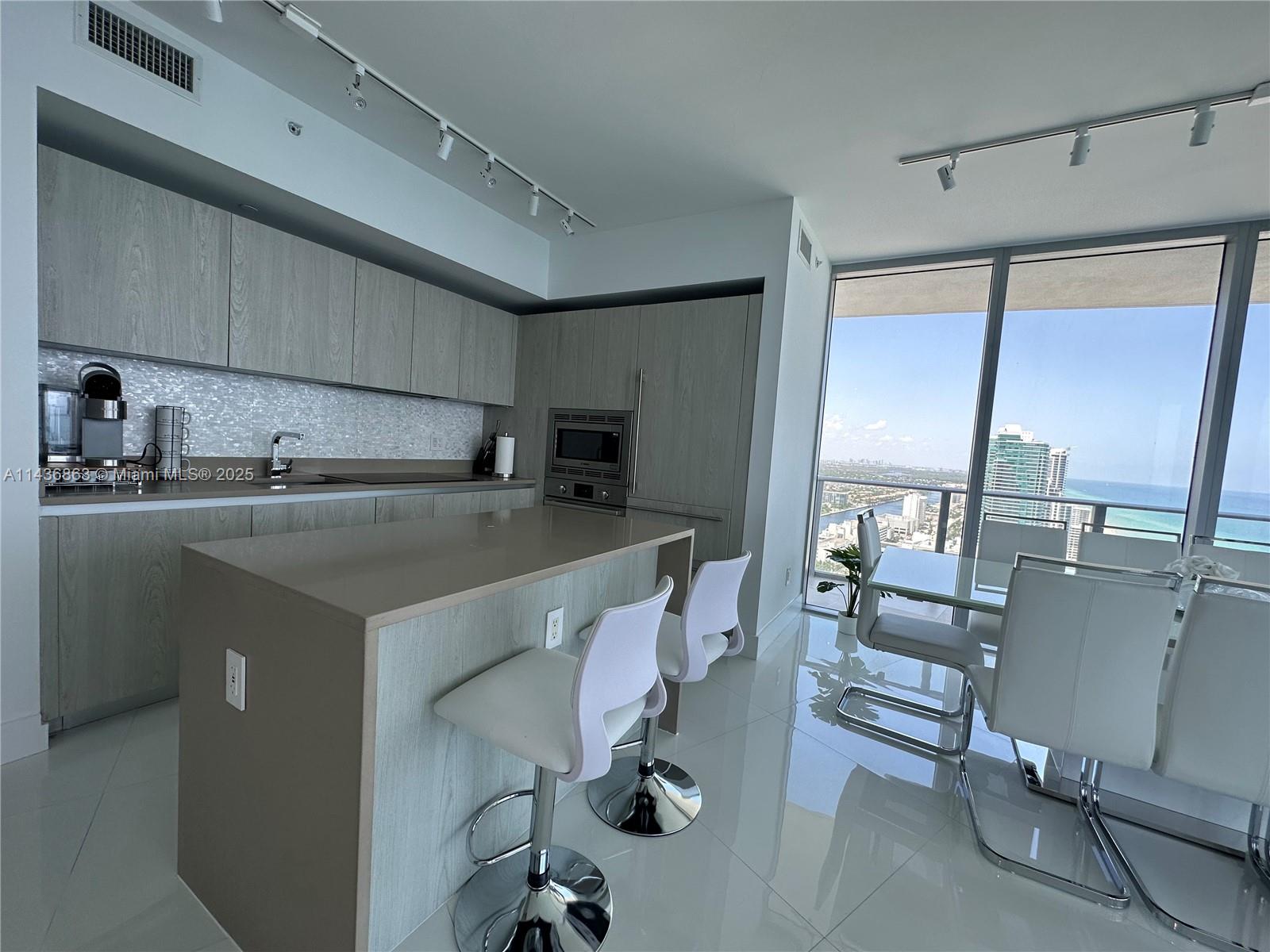 4111 S Ocean Dr # 2902