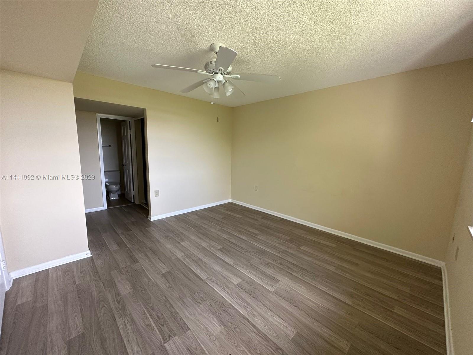 1703 Whitehall Dr # 401