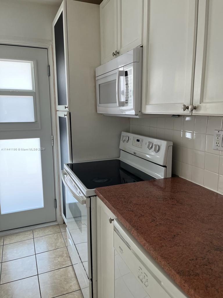 240 Galen Dr # 205