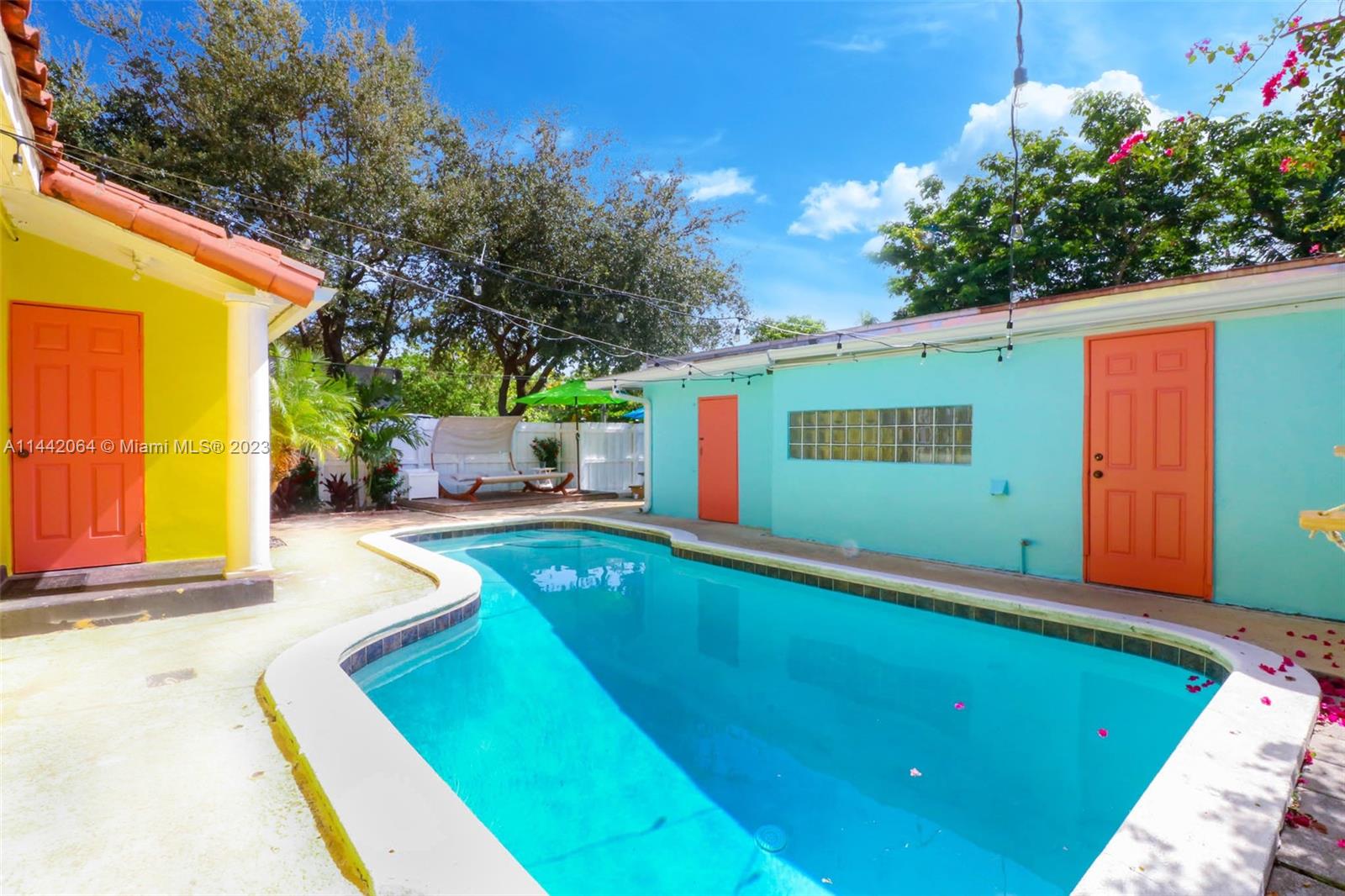 1640 NW 5th Ave