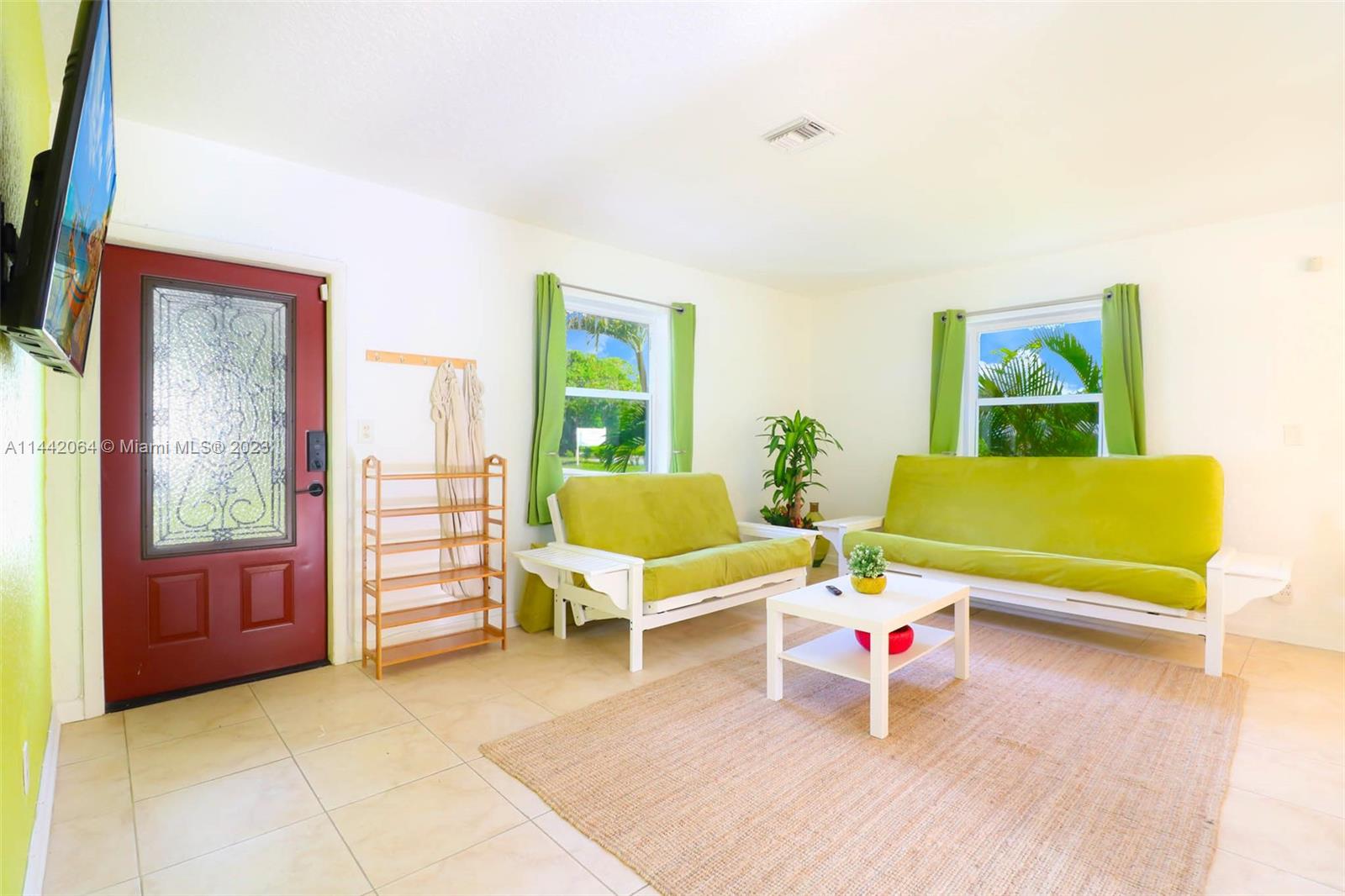 1640 NW 5th Ave