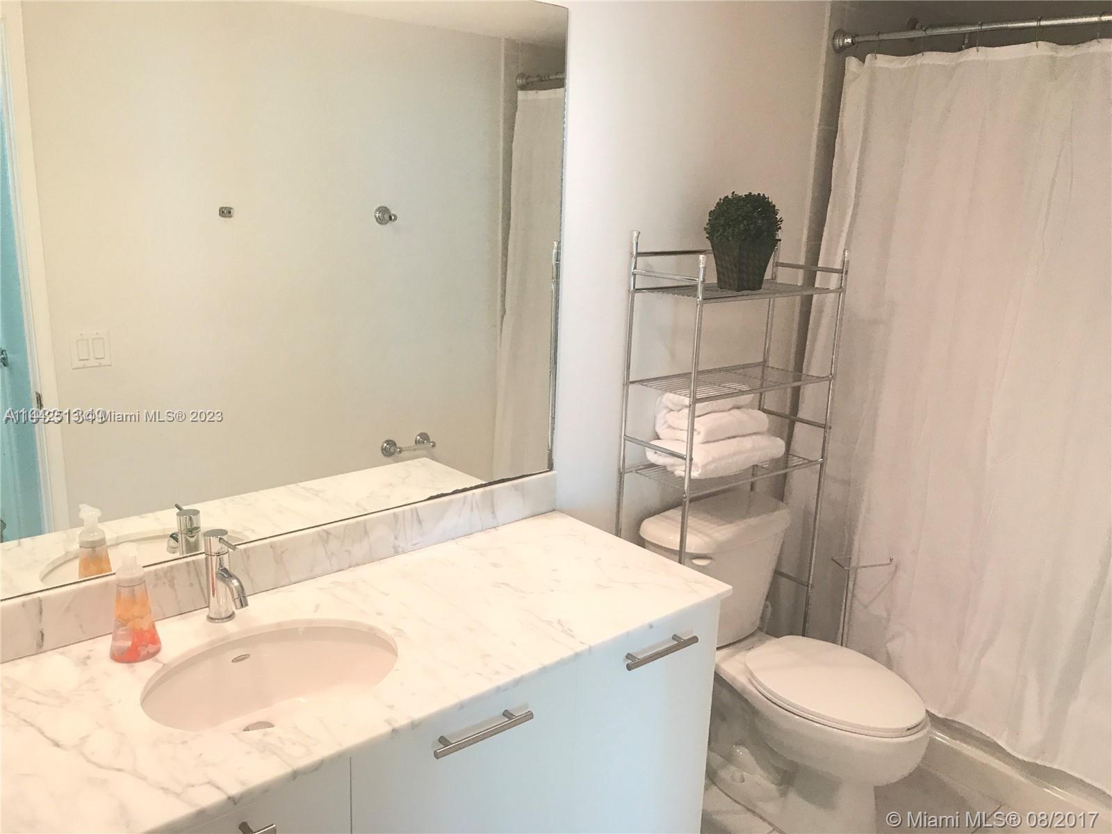 950 Brickell Bay Dr # 1504