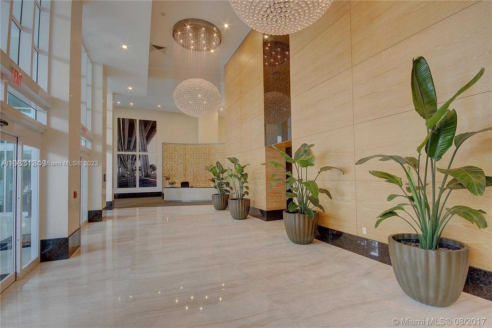 950 Brickell Bay Dr # 1504