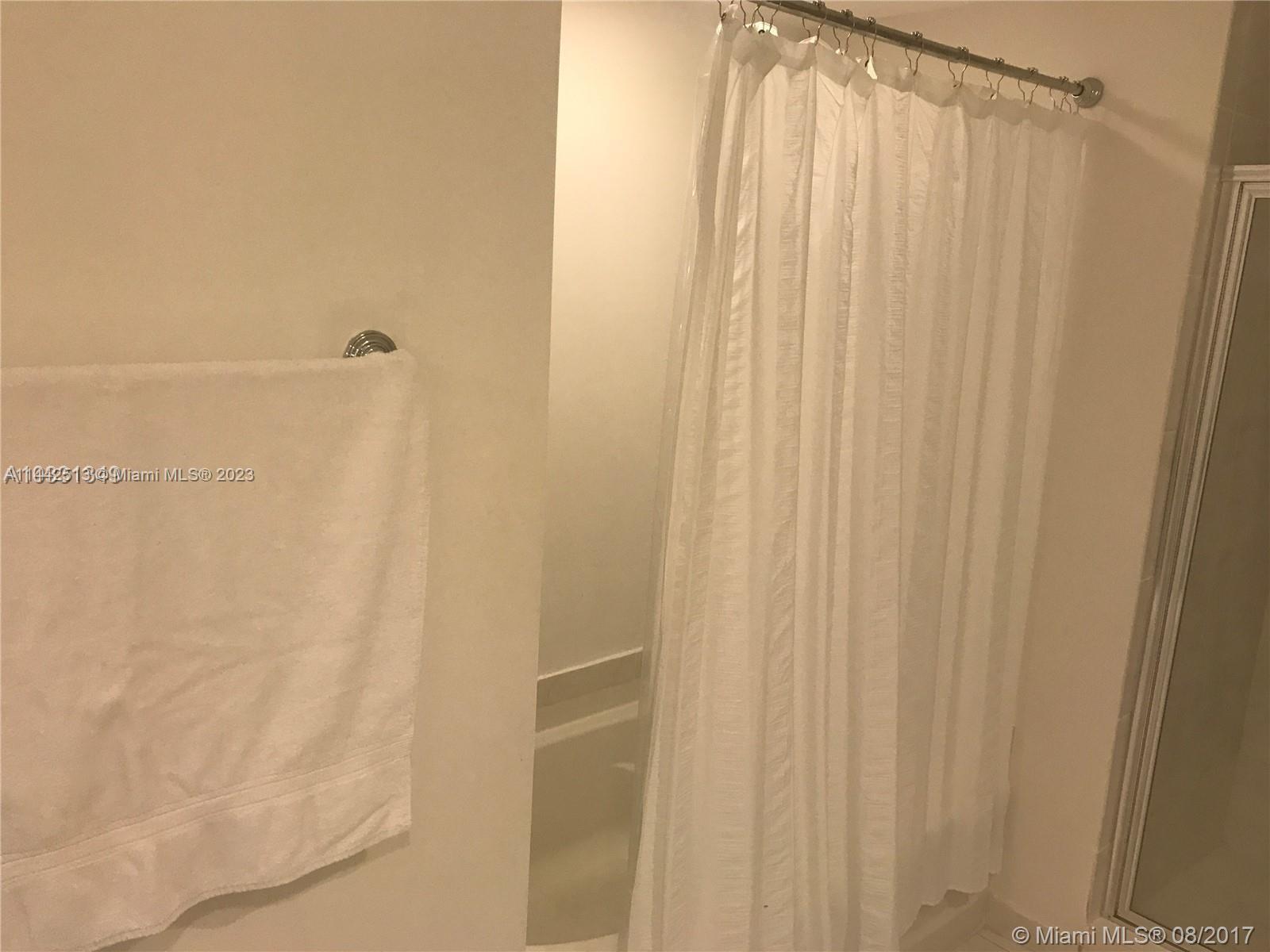950 Brickell Bay Dr # 1504