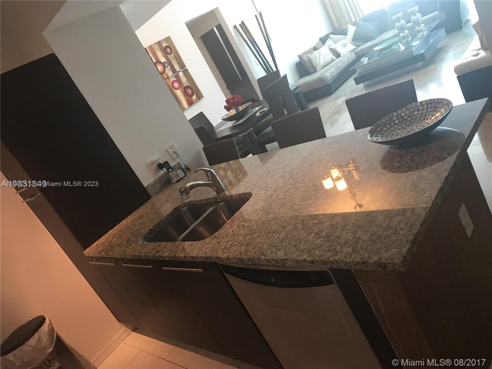 950 Brickell Bay Dr # 1504