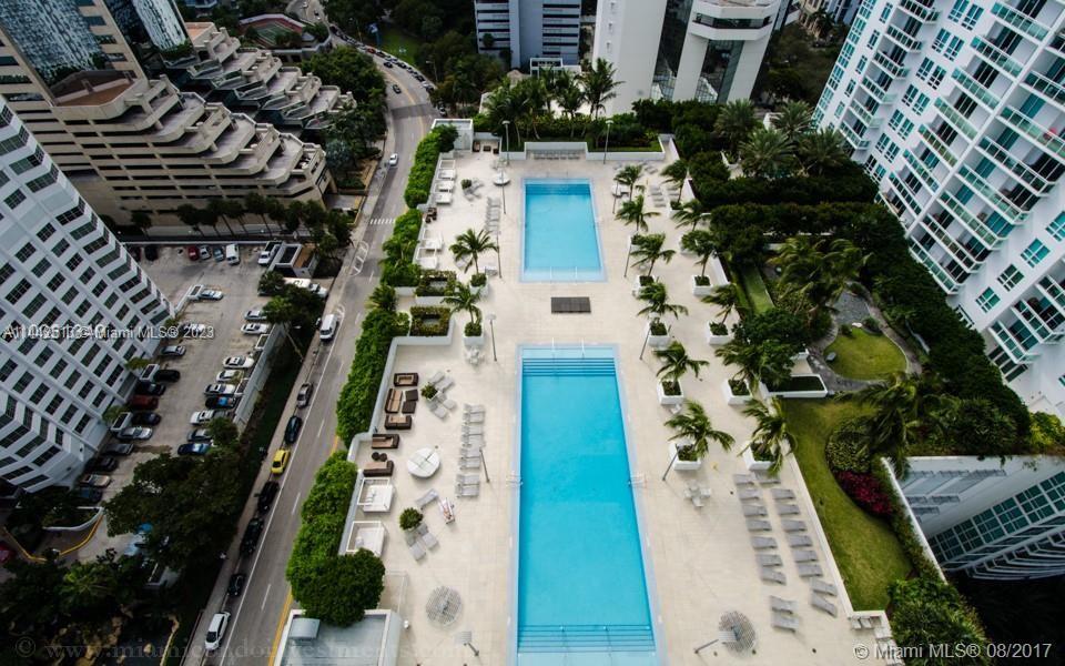 950 Brickell Bay Dr # 1504