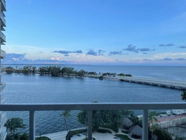 2451 Brickell Ave # 10U