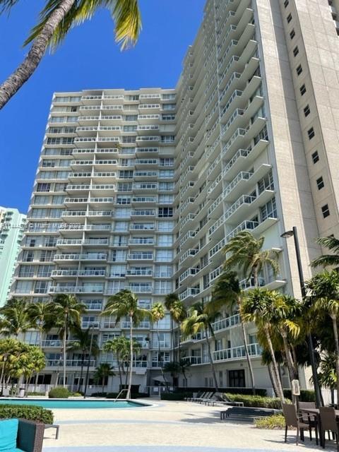 2451 Brickell Ave # 10U