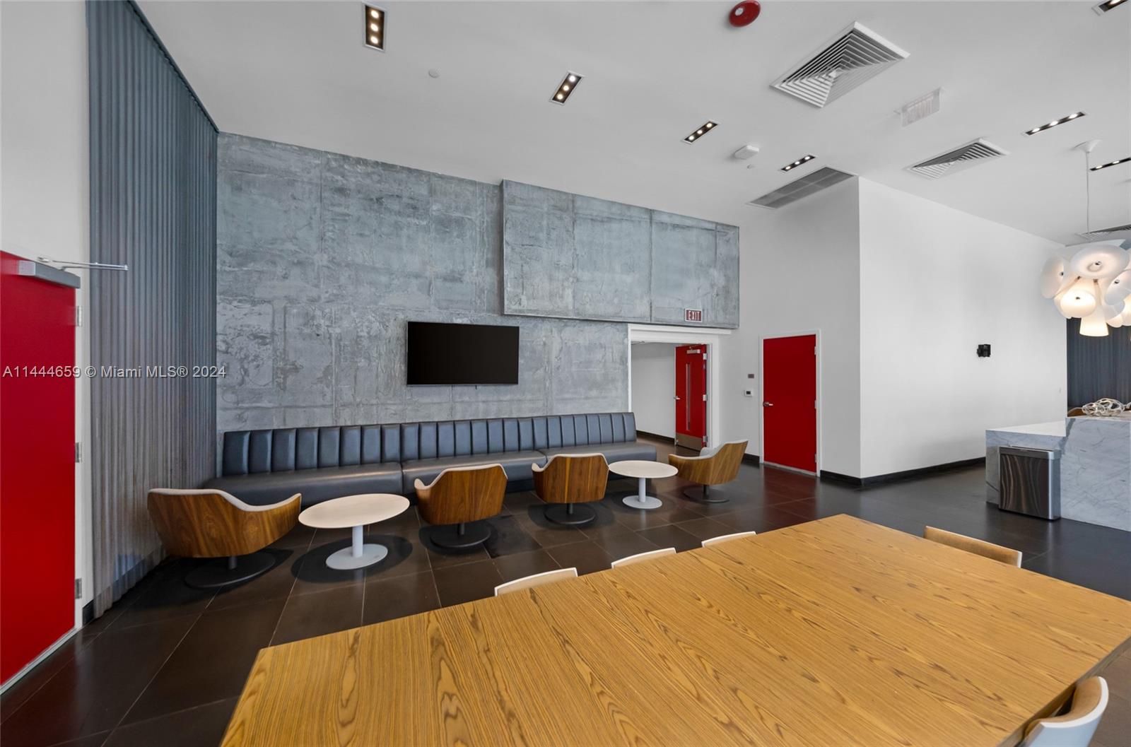 1600 NE 1st Ave # 2318