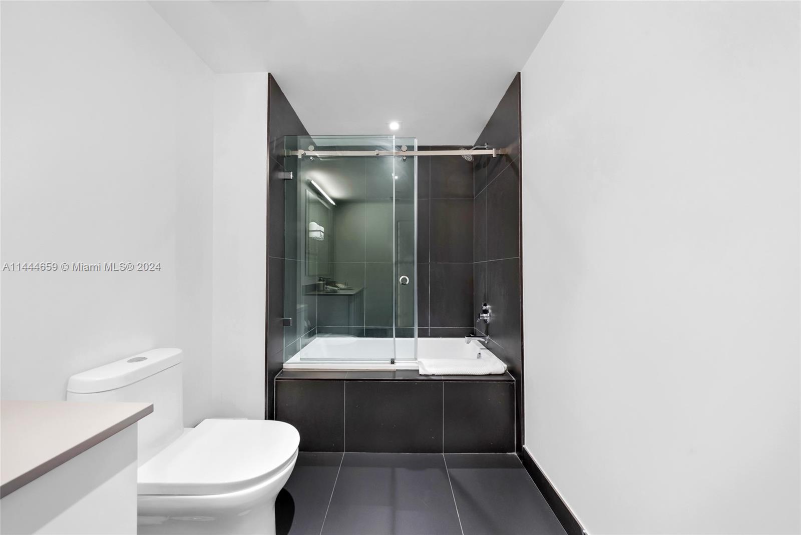 1600 NE 1st Ave # 2318