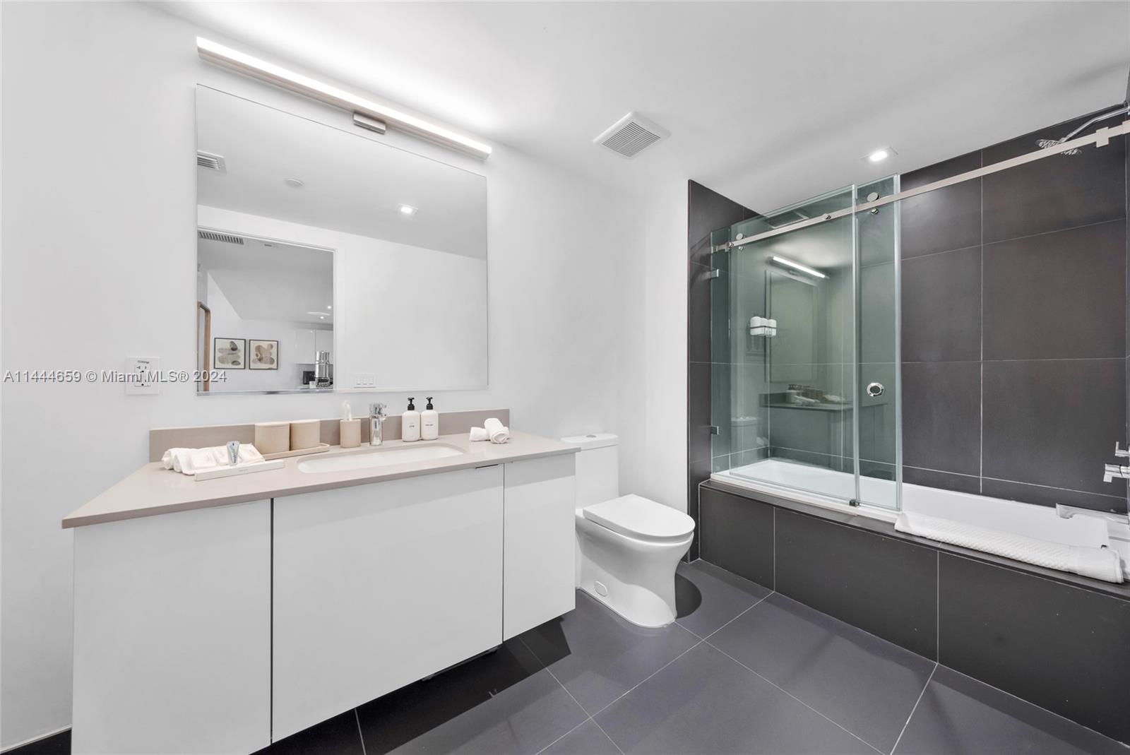 1600 NE 1st Ave # 2318