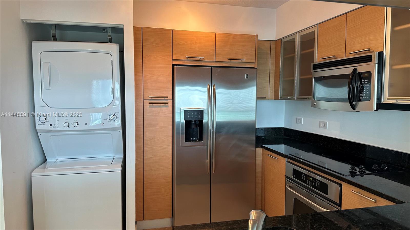 31 SE 5th St # 3101