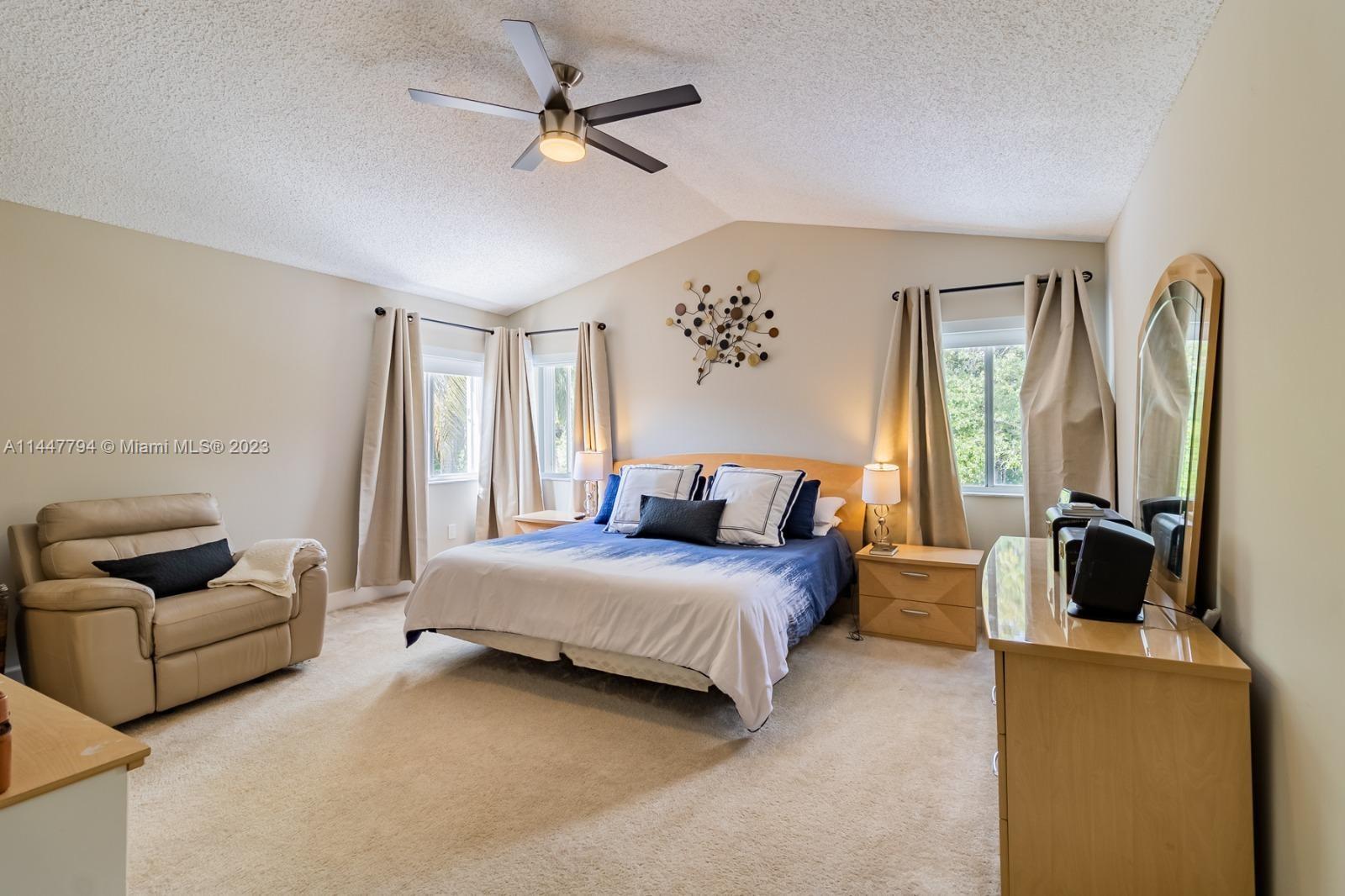 5300 NW 113th Pl