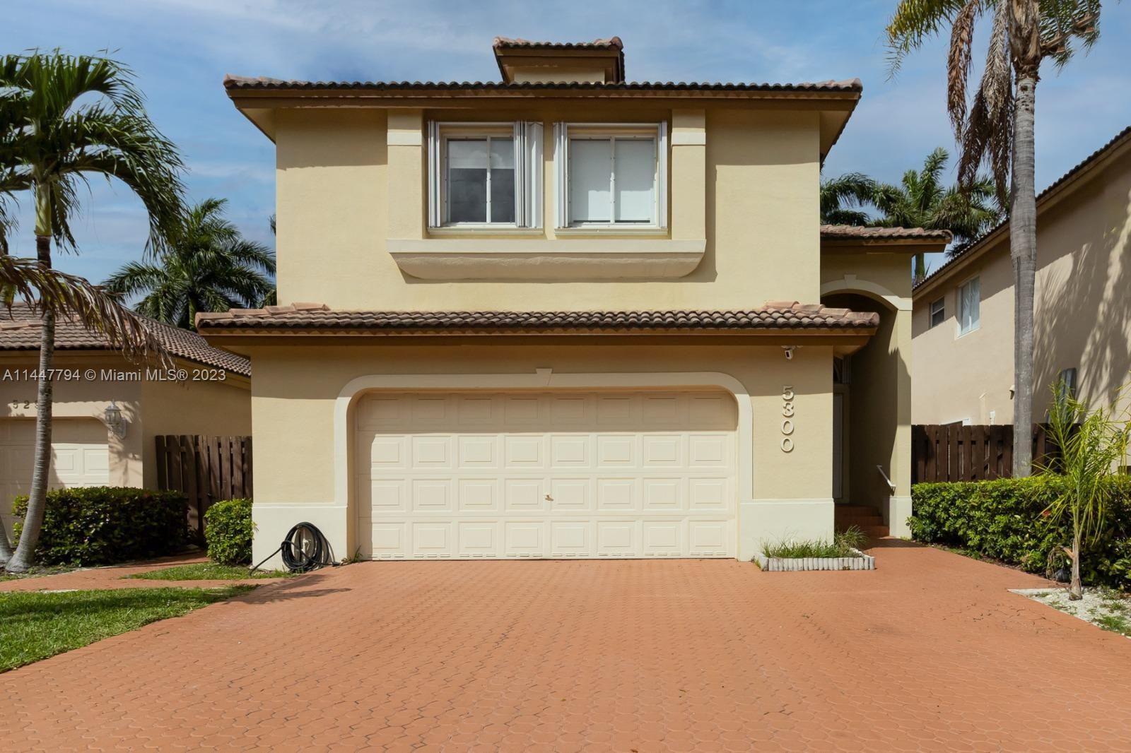 5300 NW 113th Pl