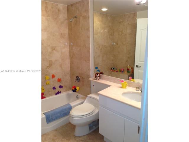 709 CRANDON BL # 409