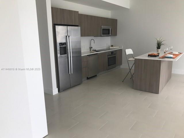 201 SW 17th. Rd # 907