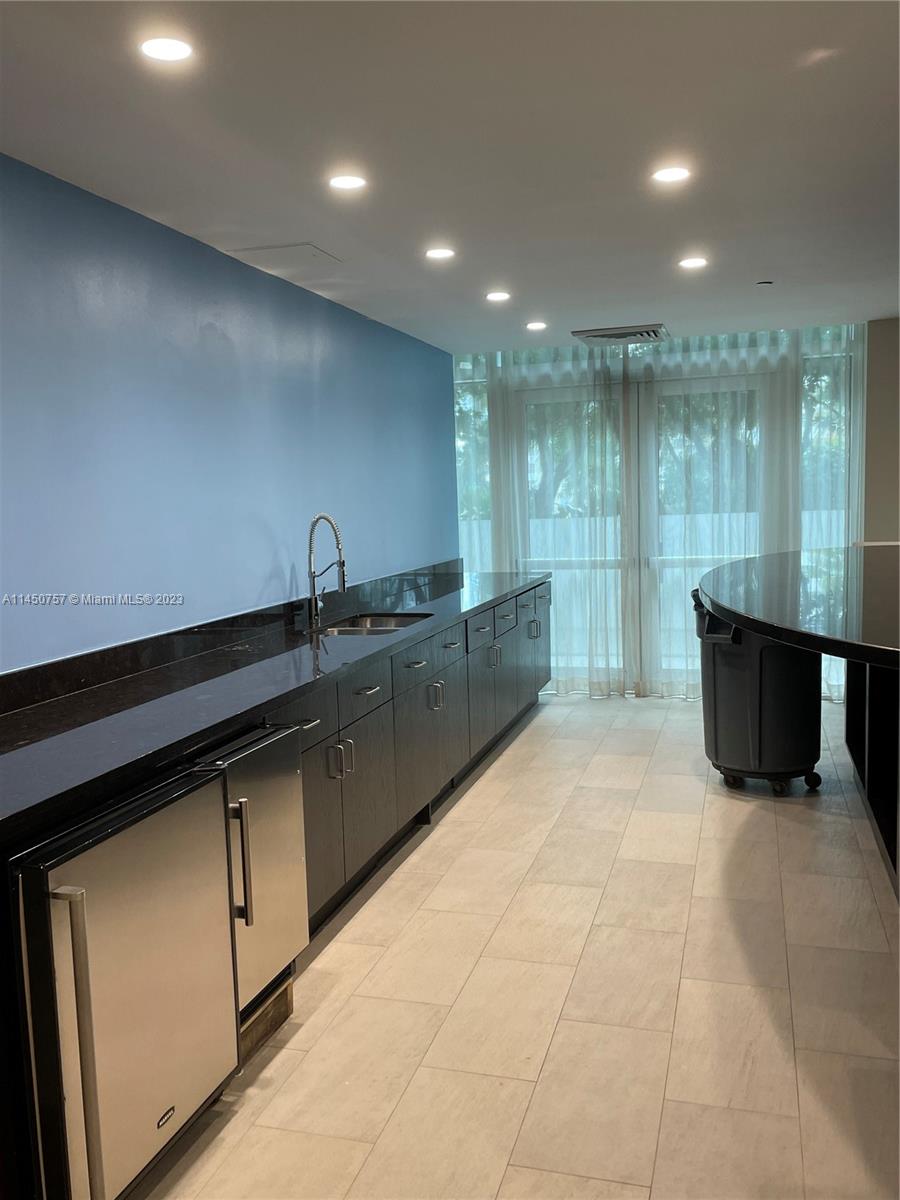 951 Brickell Ave # 3011