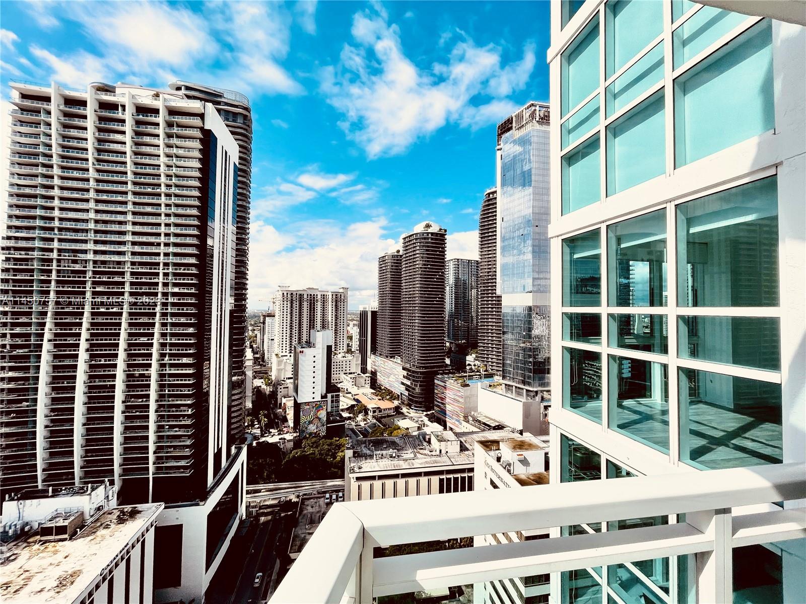 951 Brickell Ave # 3011